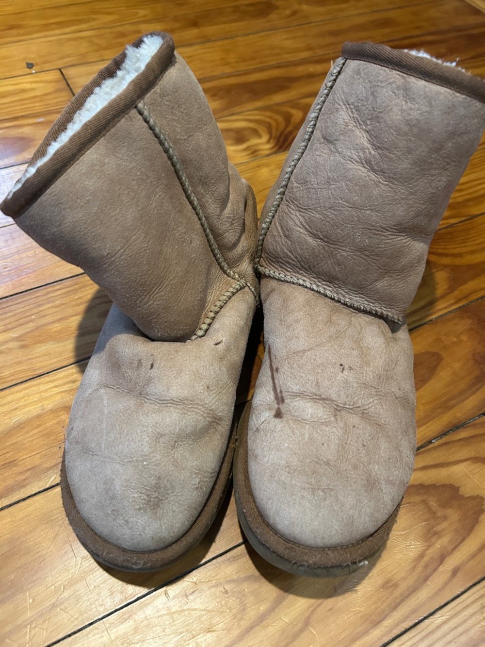 UGG womens Chestnut Sheepskin Short Boots - Picture 2 of 7